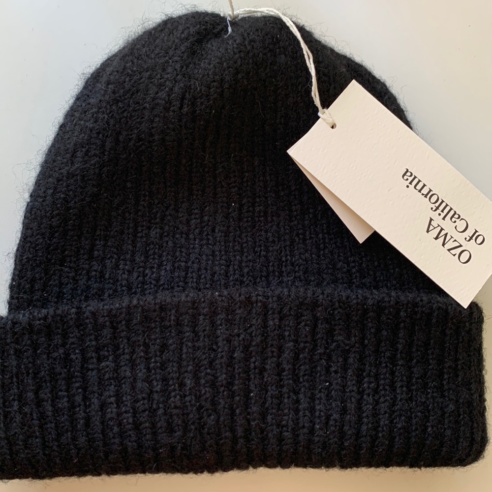 Ozma of California Black Sierra Alpaca Beanie